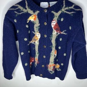 Vintage 80’s ladies wool cardigan w/owl motif. Navy blue Metal buttons size M